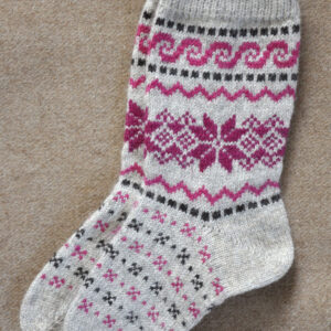 Rahvusmustriga sokid