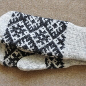 Mustriga topeltlabakud