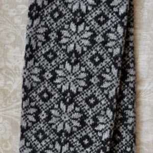 Rahvusmustriga säärised