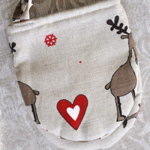 Põtradega ja päkapikkudega pajakinnas