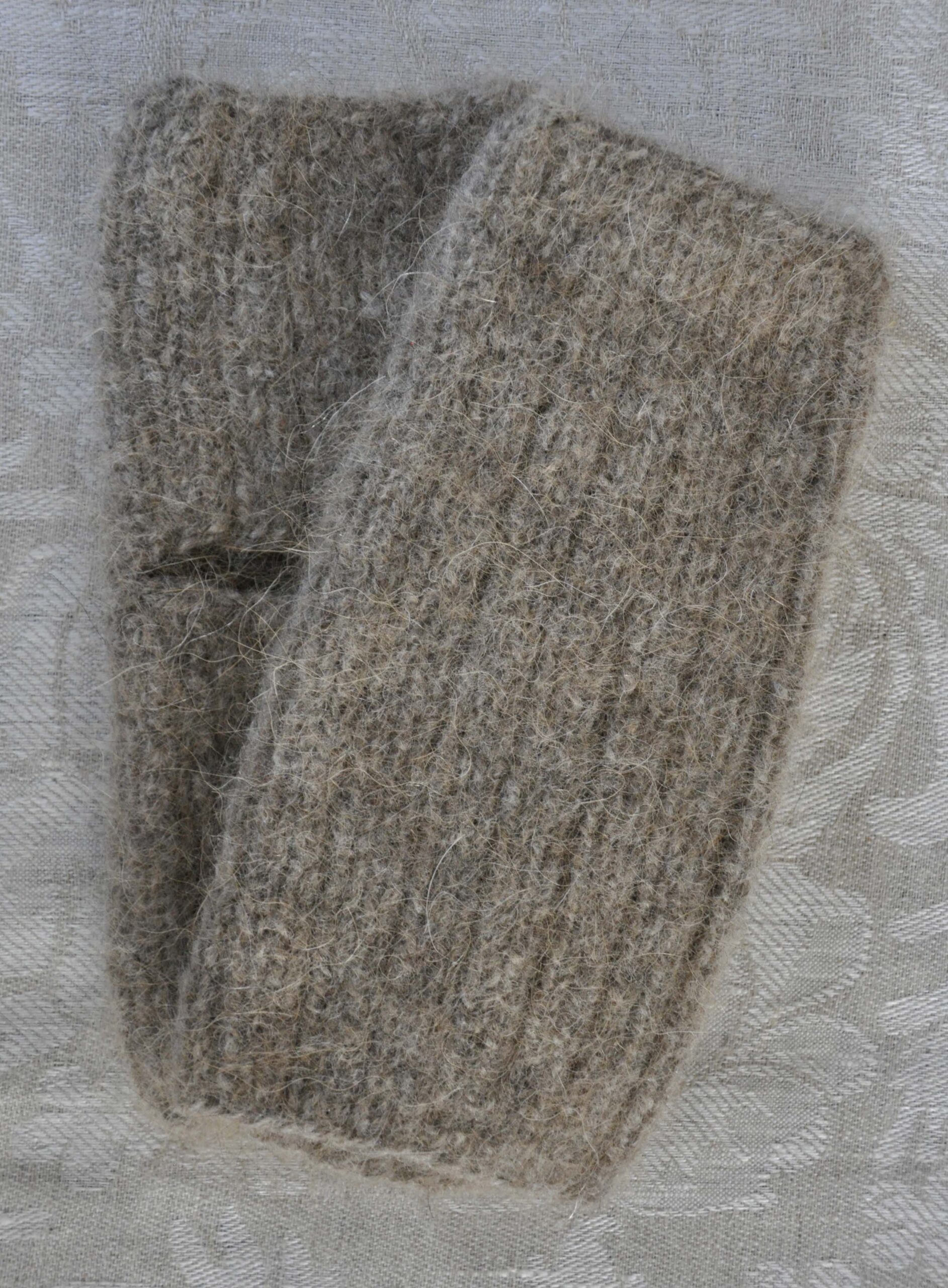 Kätised( pöidla auguga)