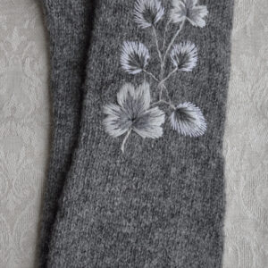 Ristikheinaga kätised