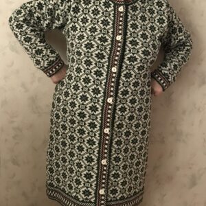 Rahvusmustriga kampsun