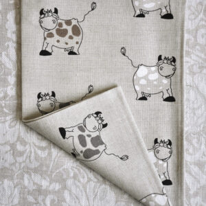 Lehmadega köögirätik